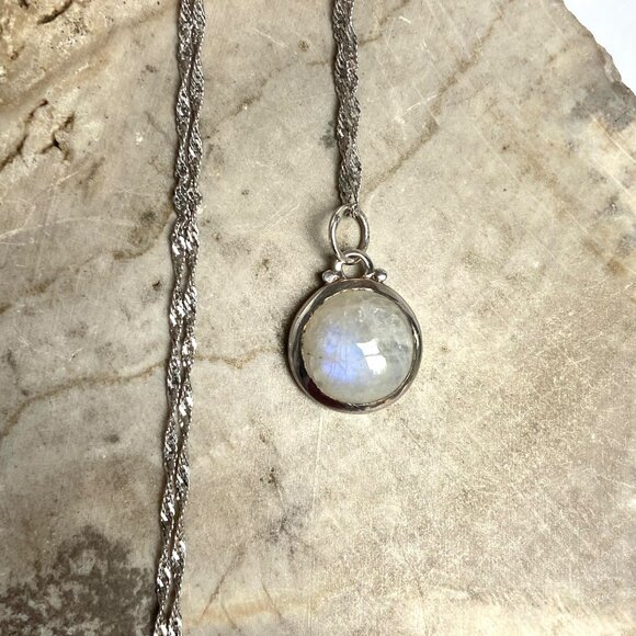 Sterling Silver 925 Baroni Round Moonstone Cabochon Pendant Necklace 18" Chain - Picture 1 of 16